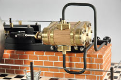 fertige Dampfmaschine